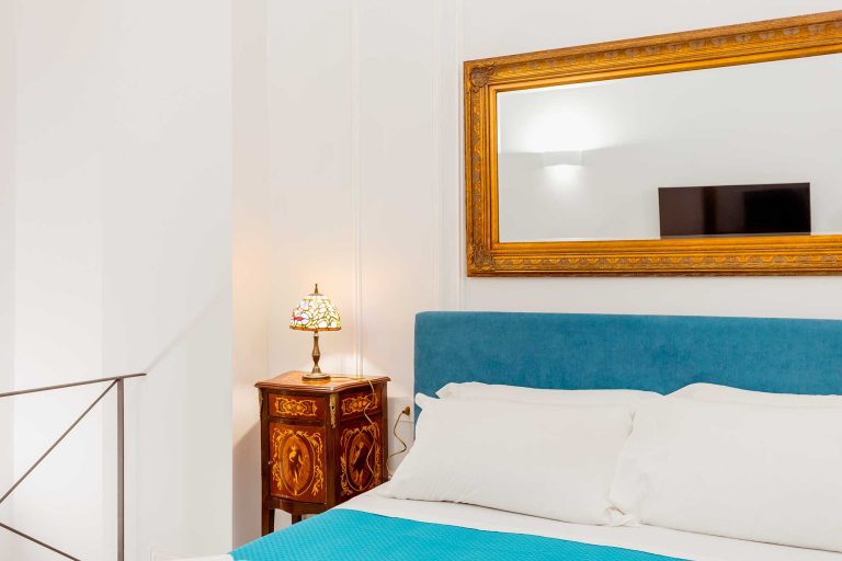 Atri Rooms Centro Storico Napoli – Chiaia Room 12